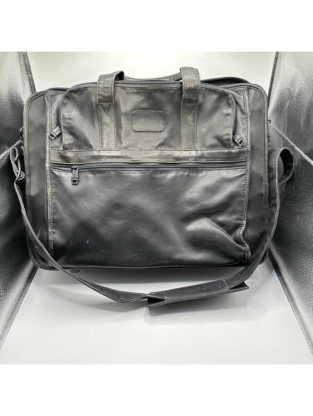 Vintage Tumi Genuine Leather Black Messenger Business Computer Shoulder Bag